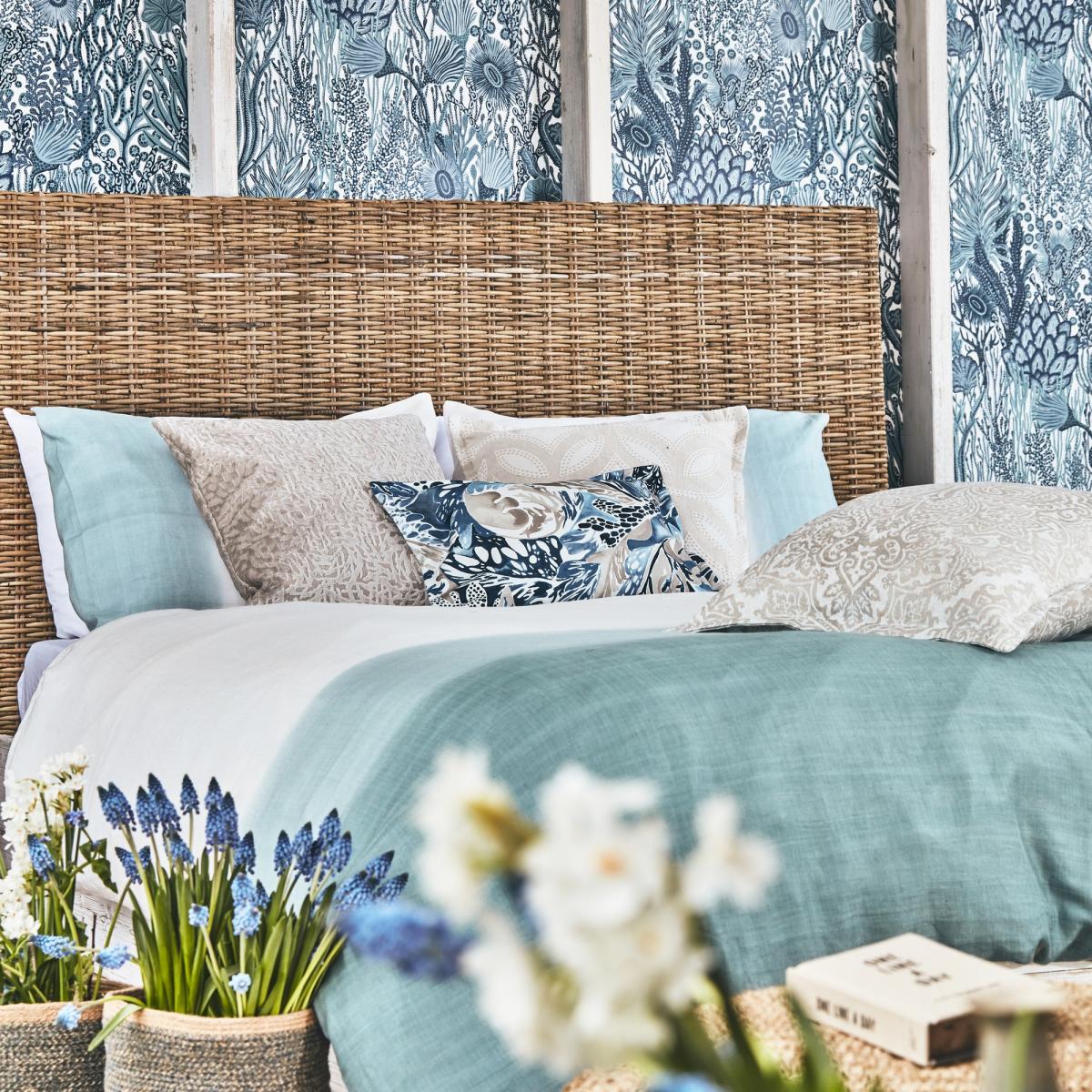 Acropora Wallpaper 112780 by Harlequin in Exhale Murmuration Roll – image 3