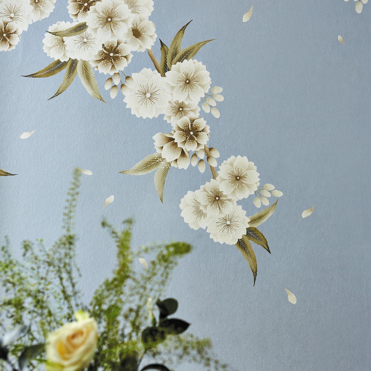 Rosa Wallpaper 112888 by Harlequin in Feather Grey Paper Lantern Oyster Roll – image 2