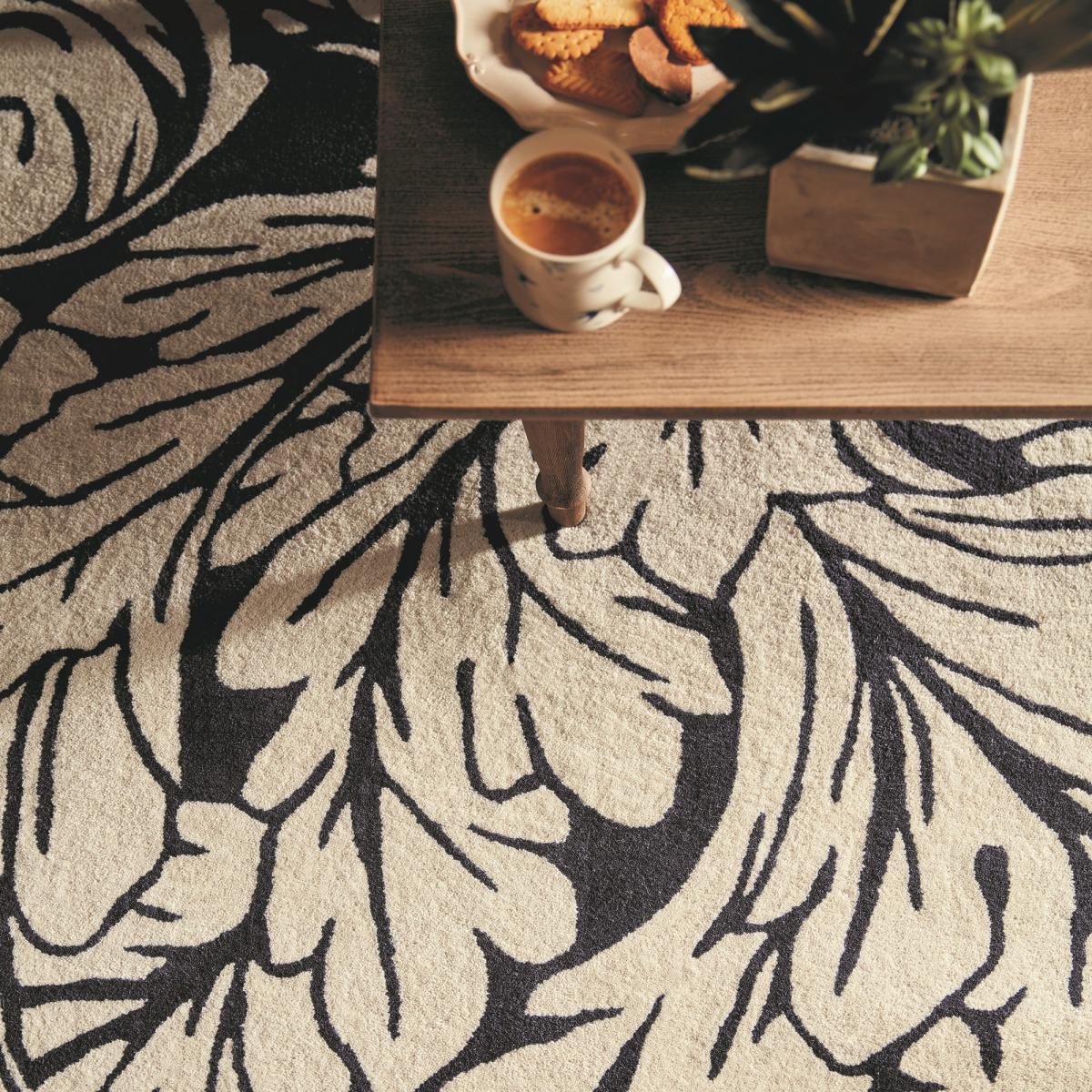 Heritage 2 Floral Rugs in Midnight – image 2