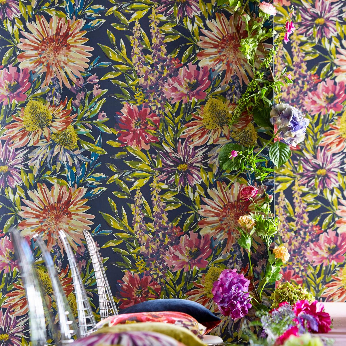 Floreale Wallpaper 111498 by Harlequin in Heather Navy Blue Roll – image 1