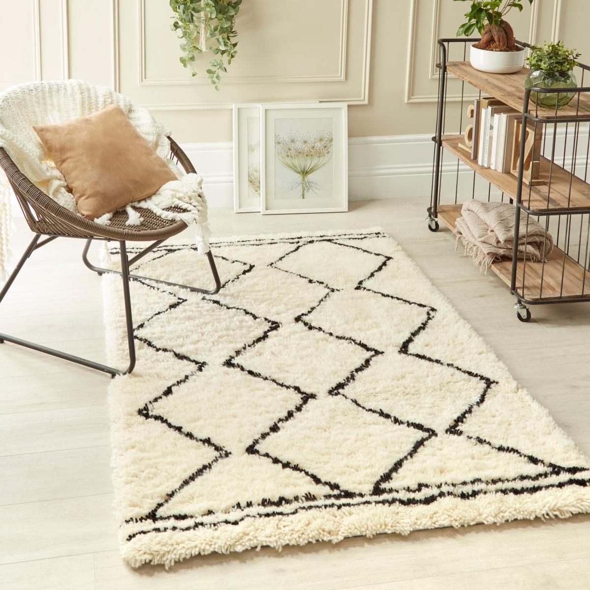 Origins Berber Shaggy Scandi Wool Rug in Cream Black – image 1