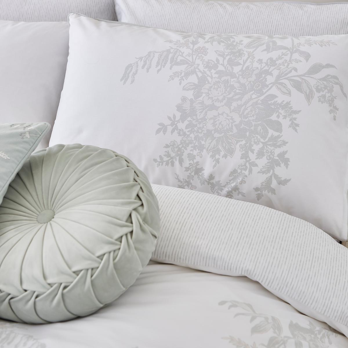 Picardie Cotton Bedding Set by Laura Ashley in Fennel Green137x200cm – image 2