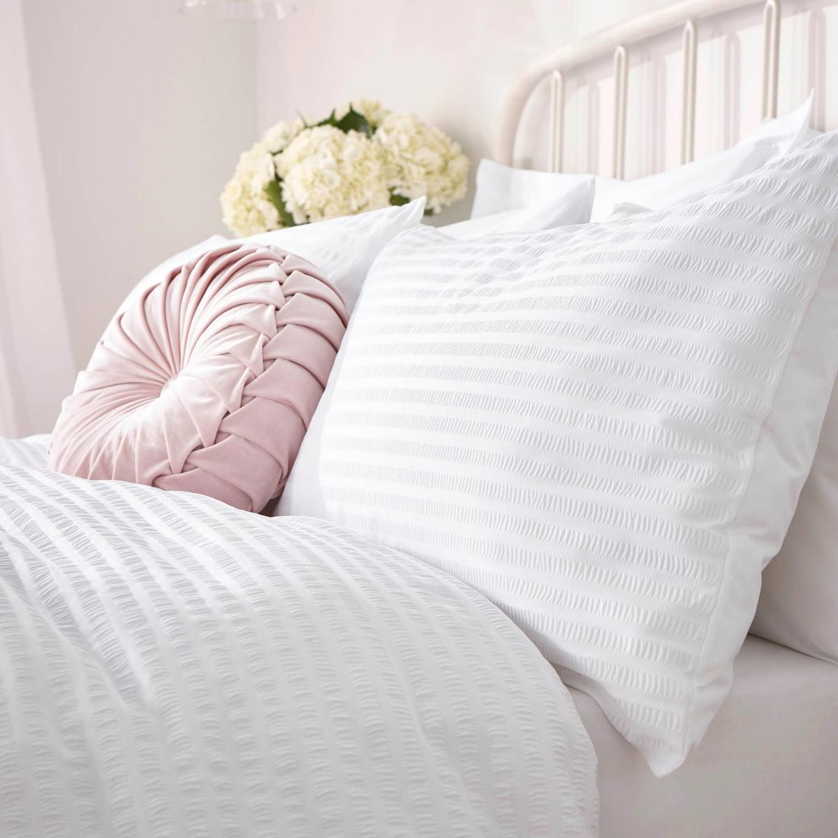 Emma Seersucker Bedding Set by Laura Ashley in White50x75cm – image 4