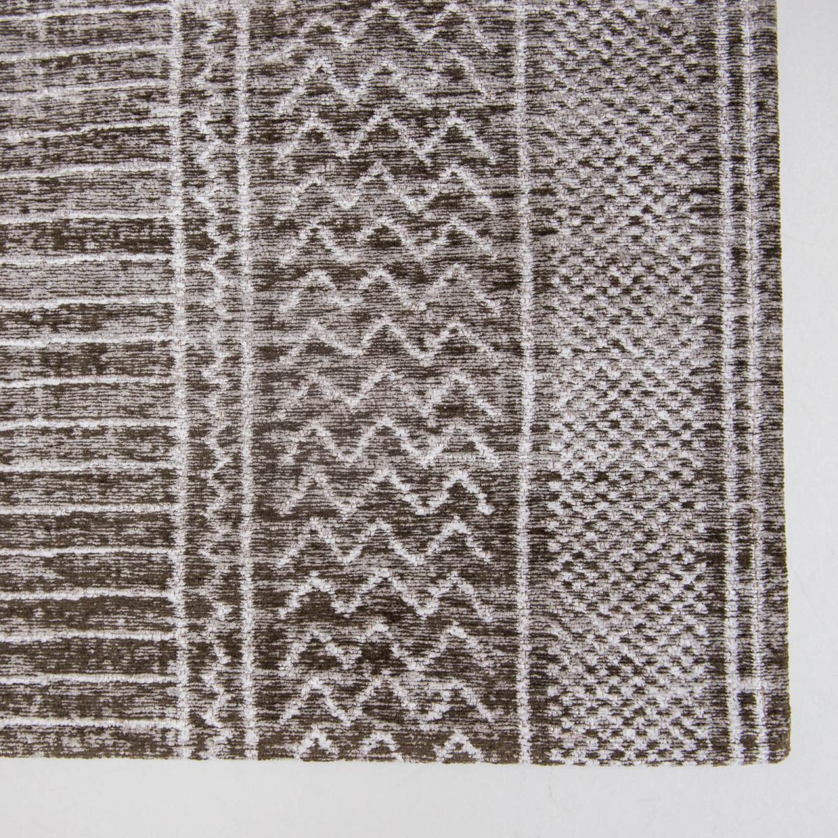 Khayma Agadir Rug 8677 in Wadi Sands by Louis De Poortere – image 2