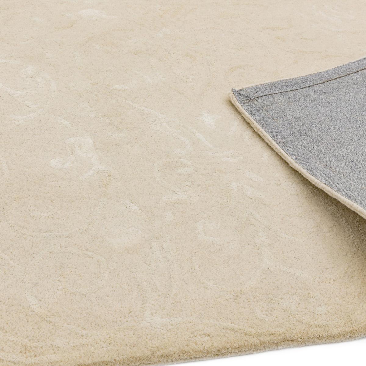 Victoria Rugs in Cream – image 2