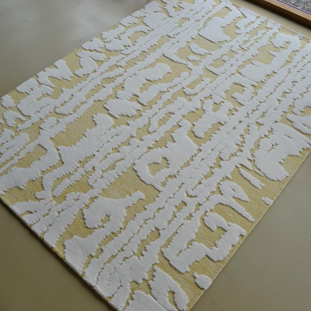 Waterwave Stripe Rugs 039906 in Citron by Florence Broadhurst – image 2