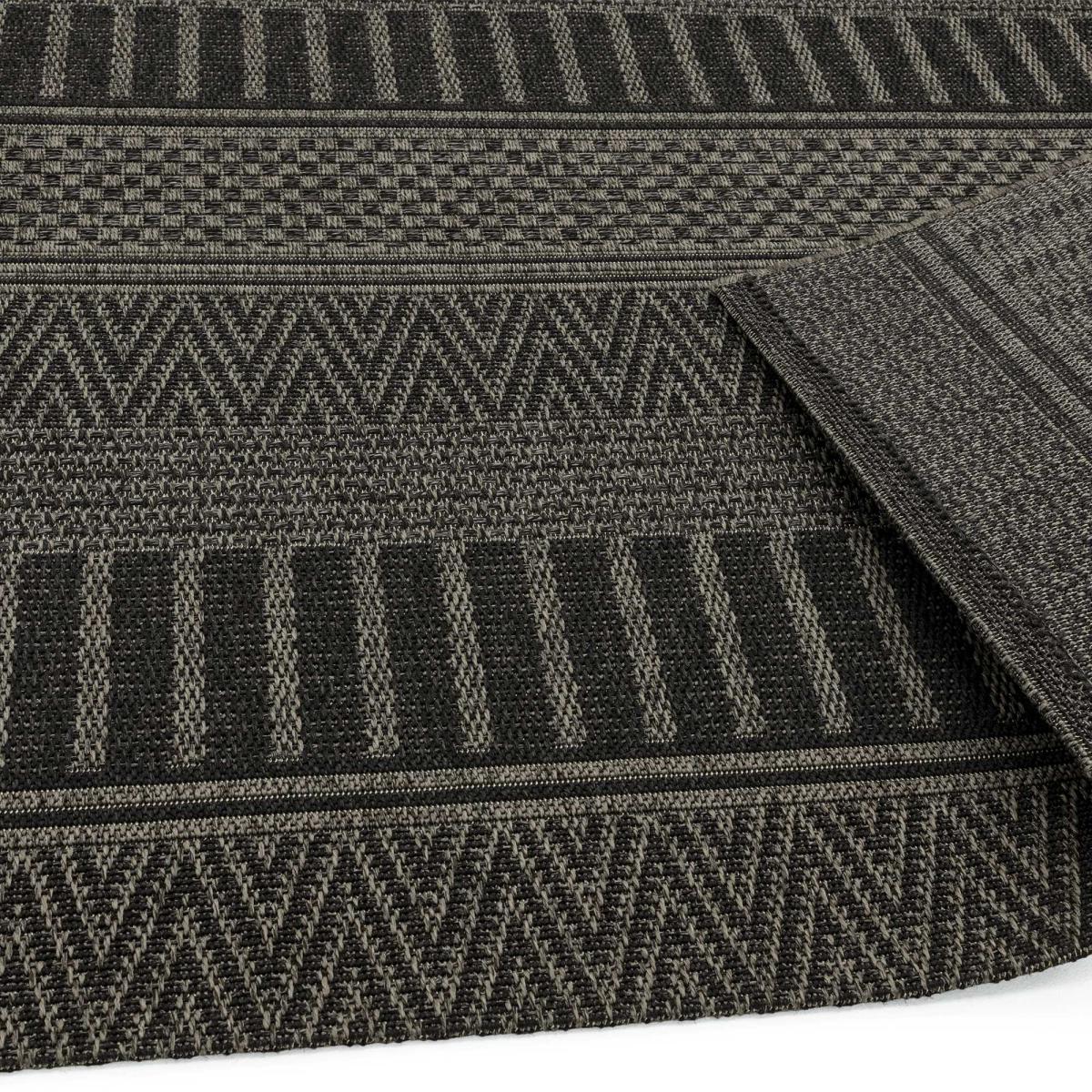 Varanda Diamond Geometric Indoor Outdoor Rugs in VA03 Black120x170cm – image 3
