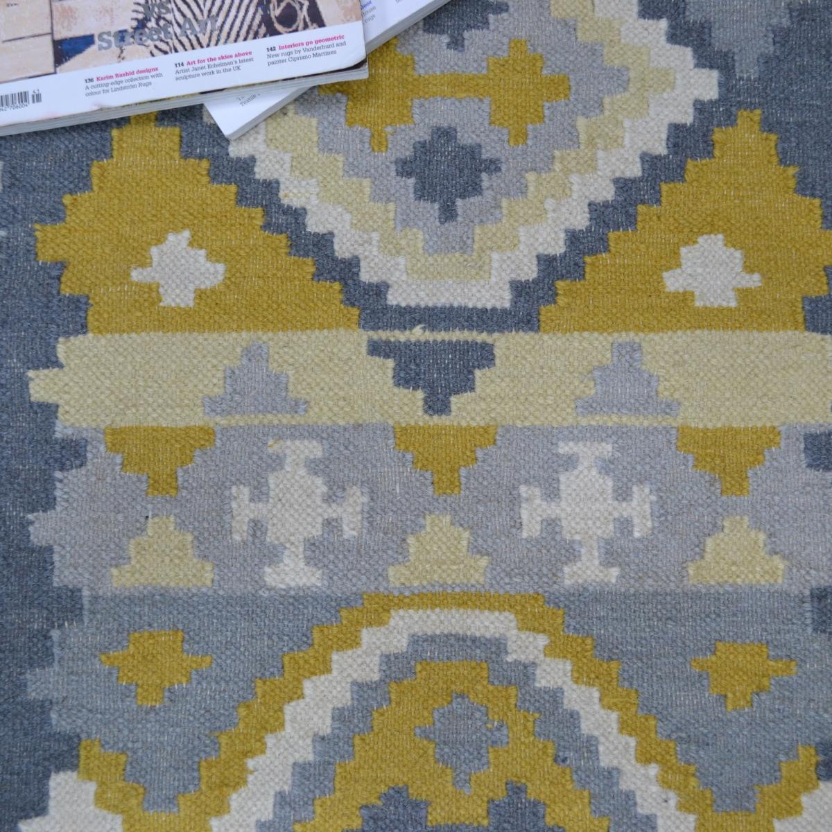 Hippie Kelim 08 Rugs – image 2