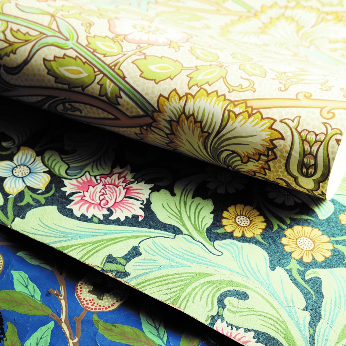 Pink and Rose Wallpaper 212569 by Morris & Co in Cowslip Fennel Roll – image 4