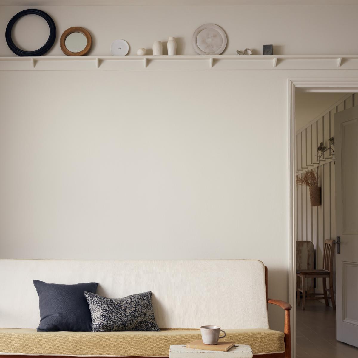 Chalky Matt Paint by Morris & Co in Powdered Chalk2.5