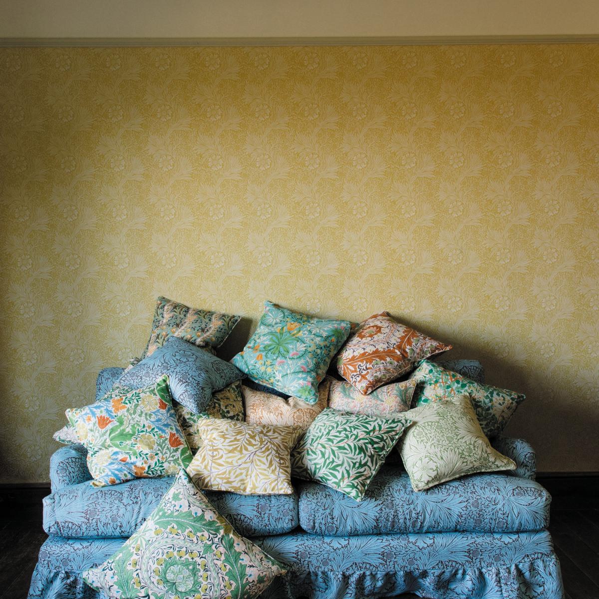 Marigold Wallpaper 217091 by Morris & Co in Yellow&nbsp;Roll – image 2