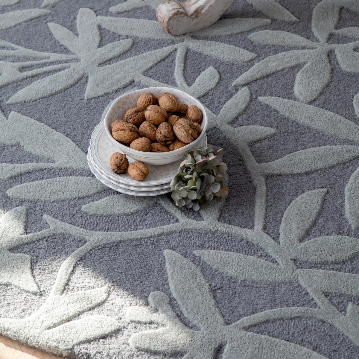 Cleavers 080904 Circle Rug by Laura Ashley in Dark Steel Grey 150x150cm – image 2