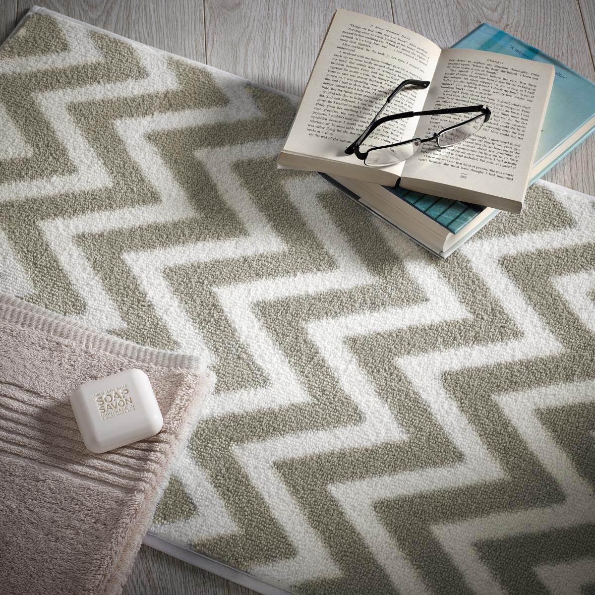 Chevron Bathroom Mats 2 by Dip and Drip 50x80cm – image 2