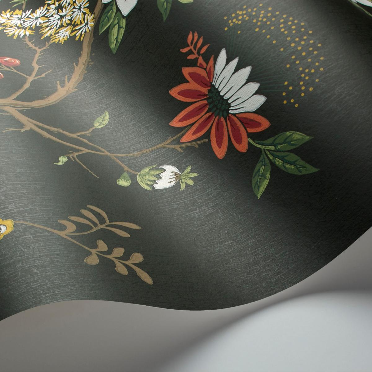 Camellia Wallpaper 8026 by Cole & Son in White Red Roll – image 2