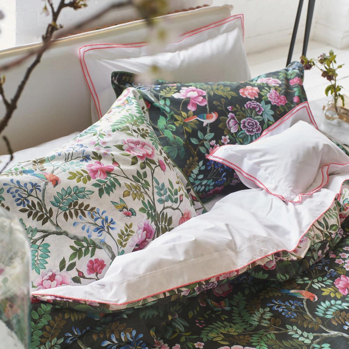 Porcelaine de Chine Duvet Cover and Pillowcase in Noir Black By Designers Guild Bedding 260x220cm – image 4