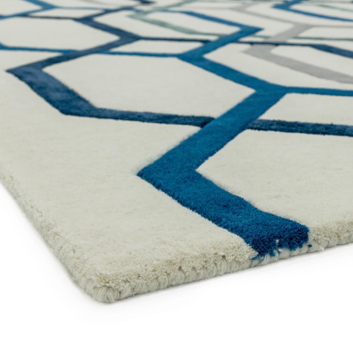 Matrix Hexagon MAX65 Rugs in White – image 5