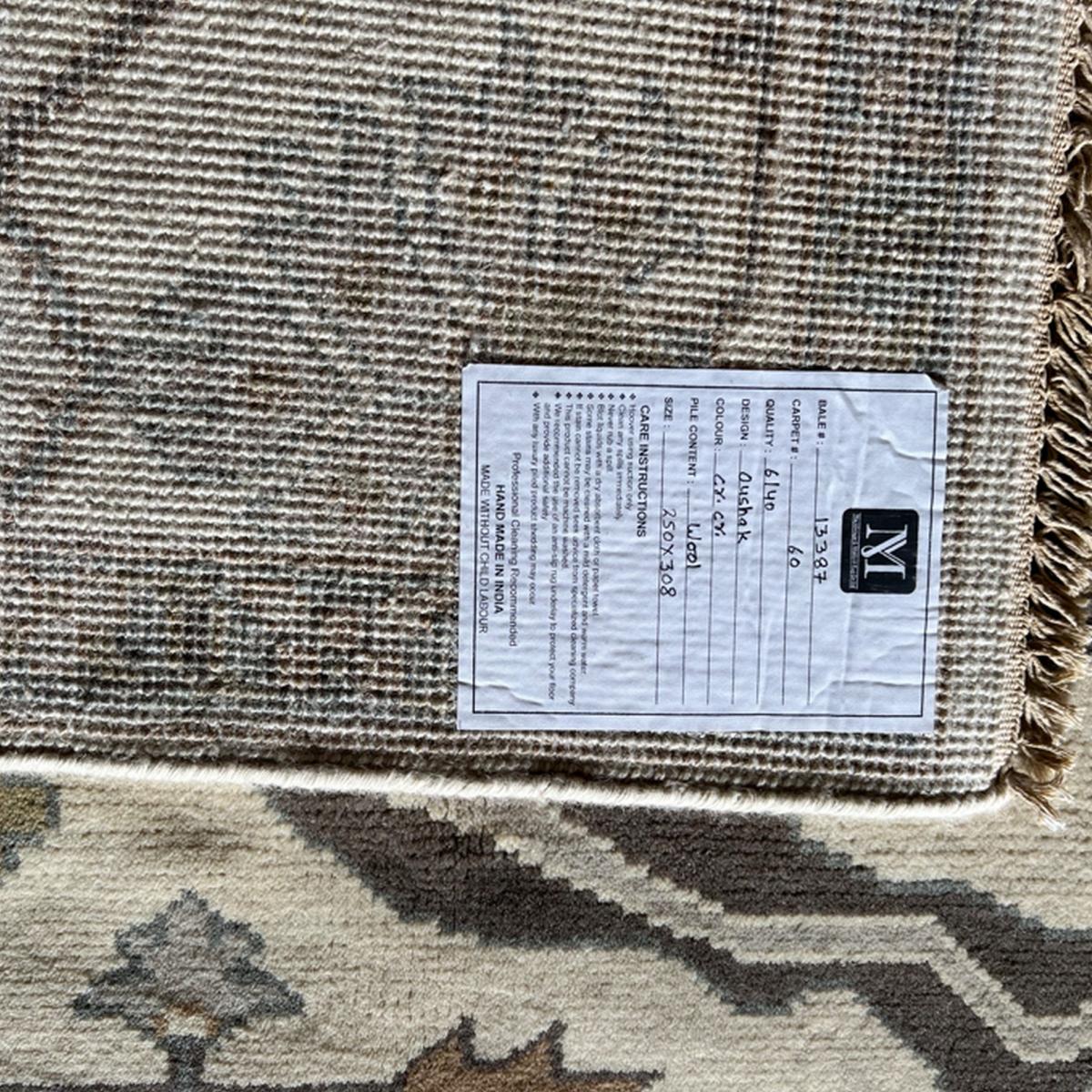 Oushak 60 Traditional Hand Knotted Wool Rug in Beige250x308cm – image 3