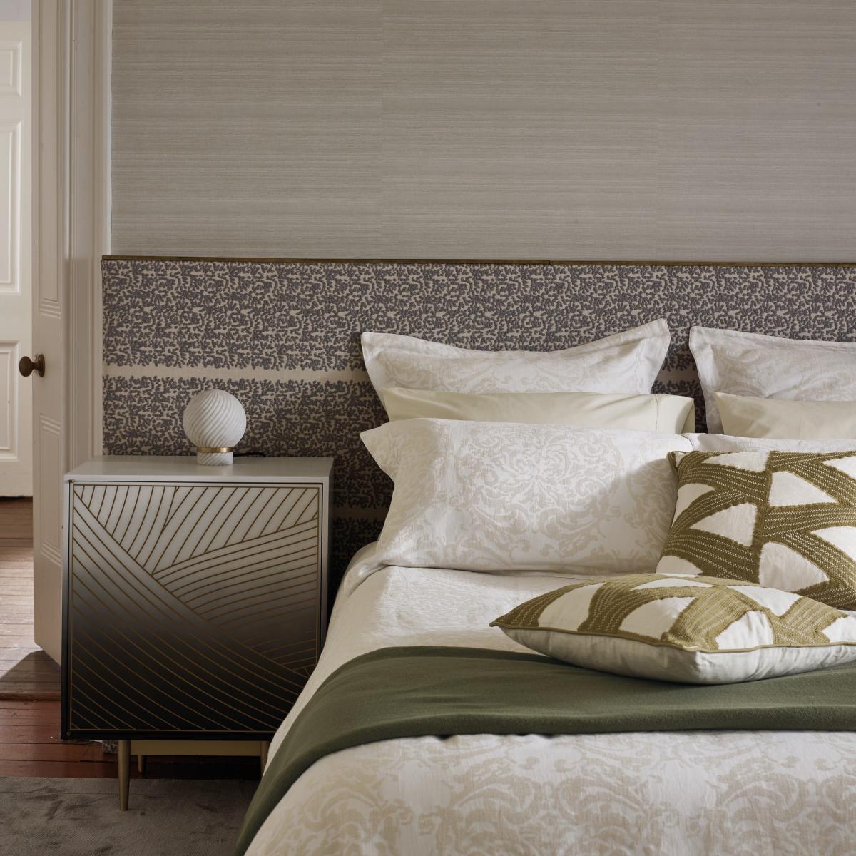 Tespi Damask Bedding by Zoffany in Chalk White200x200cm – image 1