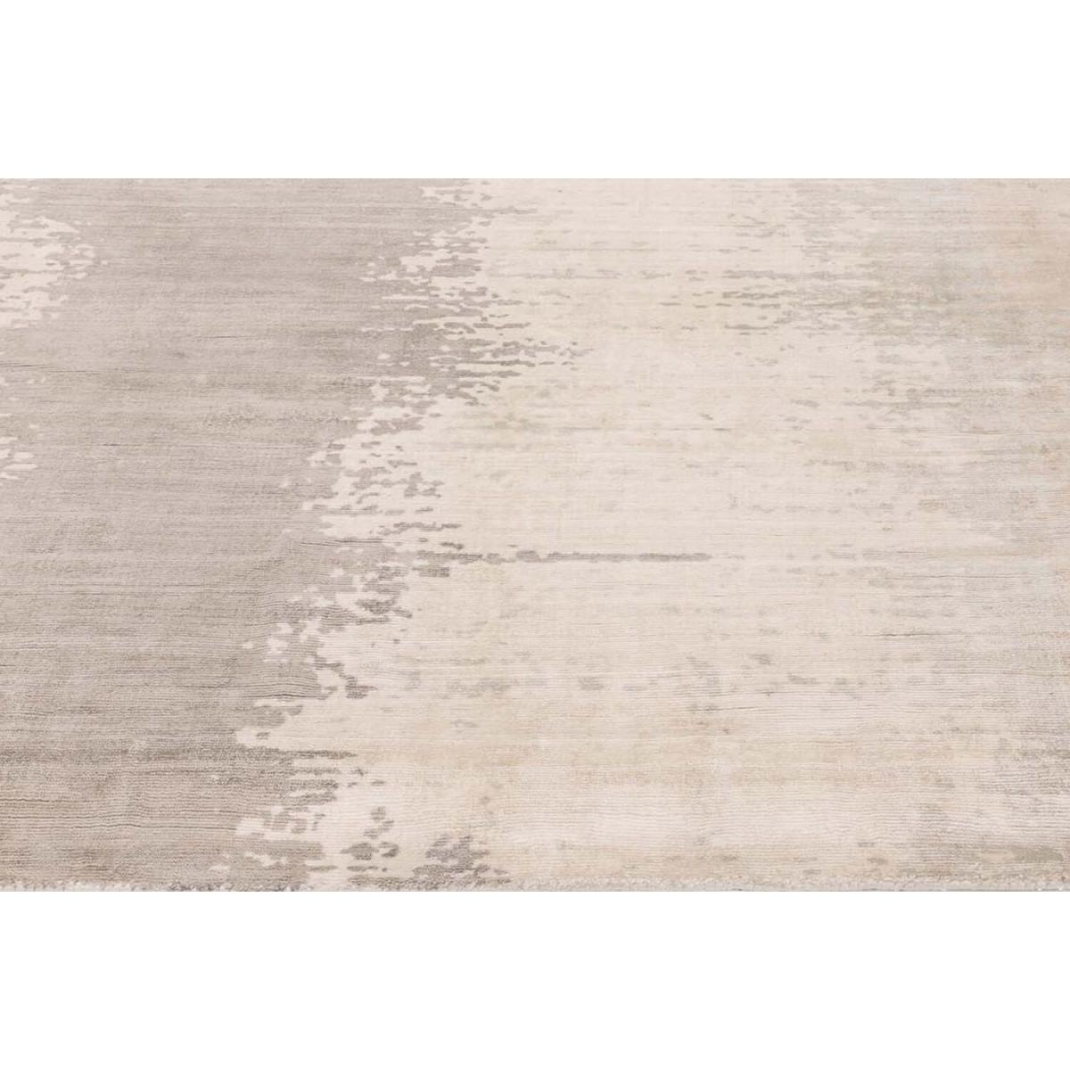 Porto Small Rug in Orchid - sofa.com – image 2