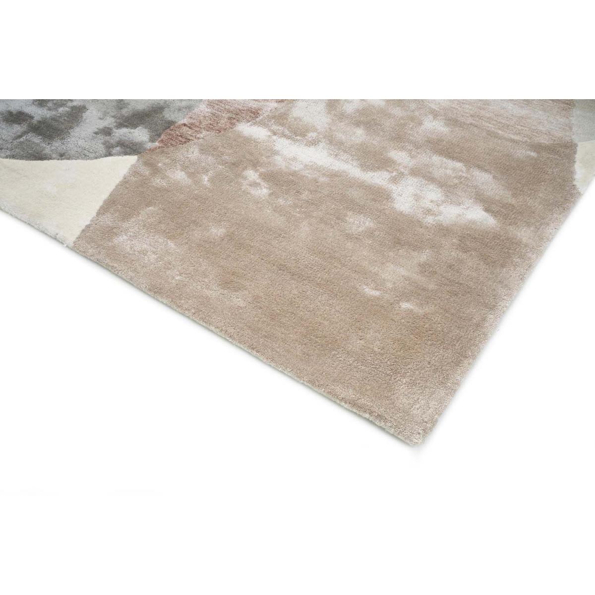 Montana Large Rug in Pebble - sofa.com – image 3