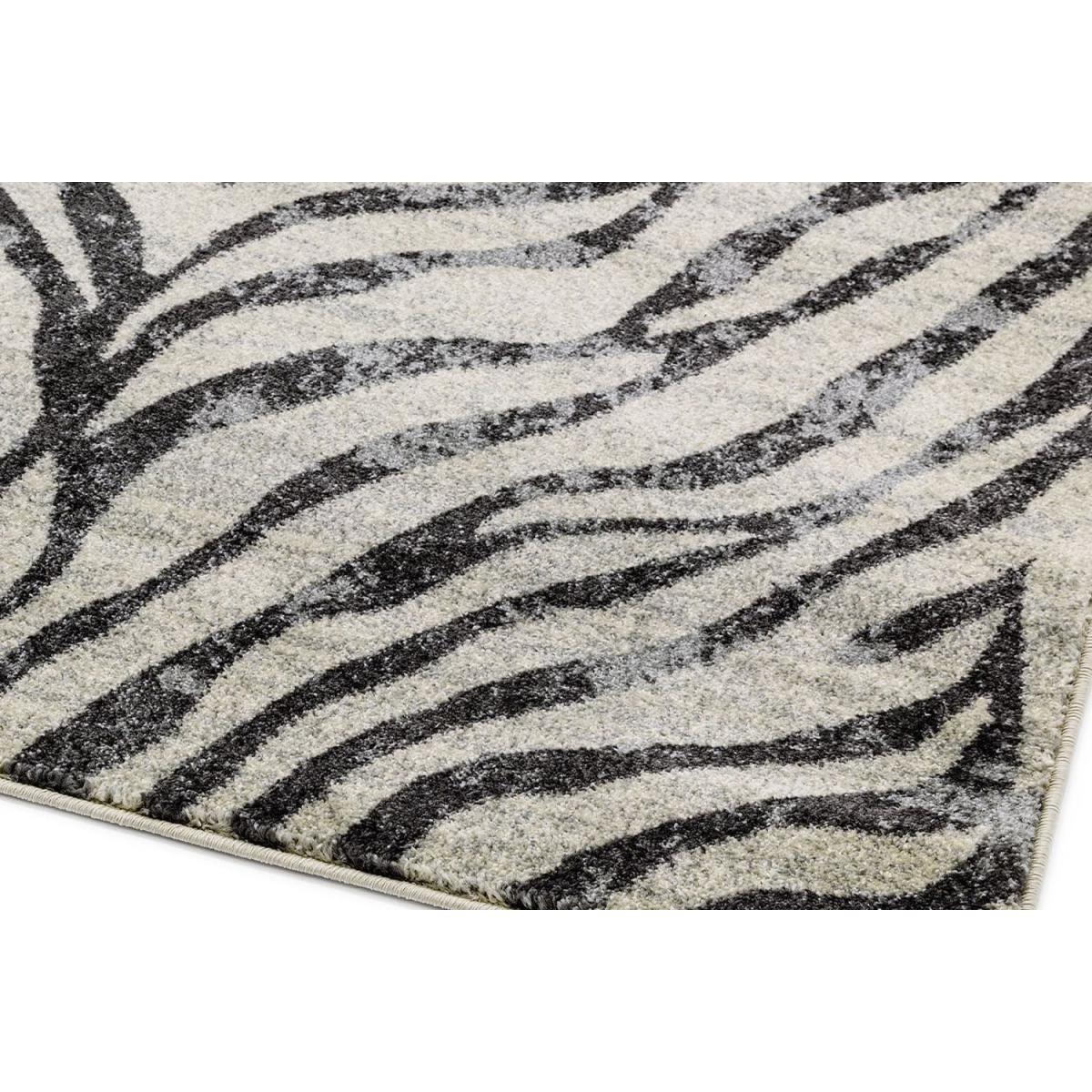 Nairobi Large Rug in Iron - sofa.com – image 4