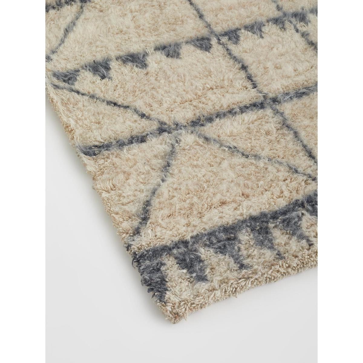 Aziza Rug, 200 x 300cm – image 2