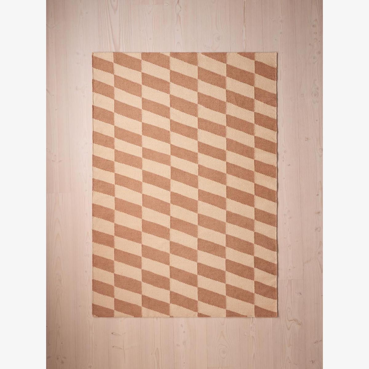 Nadine Rug, Antique Rose, 20 x 30cm Swatch – image 1