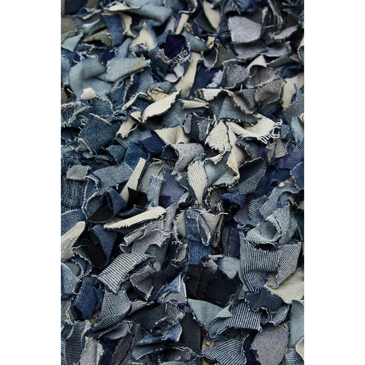 Shaggy Heart-Shaped Denim Rug - Blue ALL at Urban Outfitters – image 3