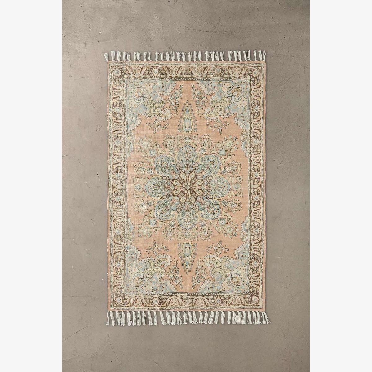 Madison 3x5 Rug - Pink at Urban Outfitters – image 1