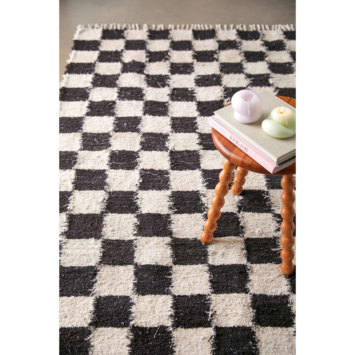 Checkerboard Black & Ecru 3x5 Rug - Black ALL at Urban Outfitters – image 3