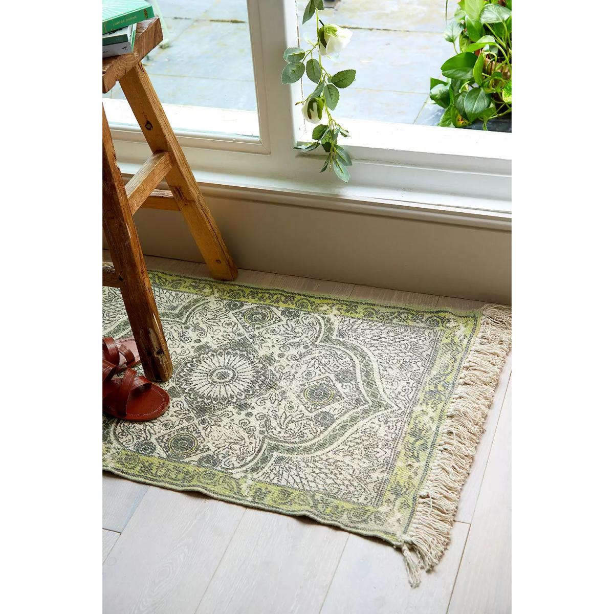 Urban Outfitters Iona Medallion 2x3 Rug - Green – image 2