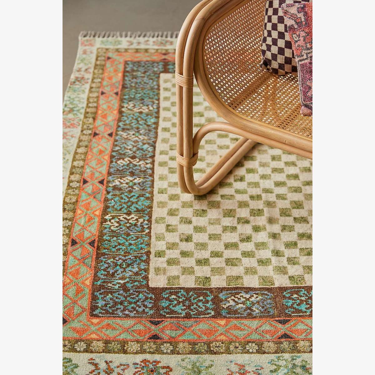 Devora Check 5x7 Rug at Urban Outfitters – image 1