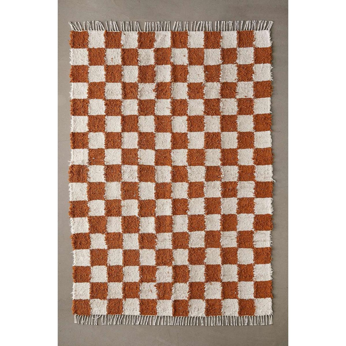 Checkerboard Terracotta 5x7 Rug - Brown ALL at Urban Outfitters – image 2