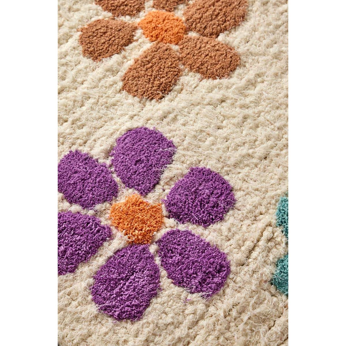 Floral Tufted 2x3 Rug at Urban Outfitters – image 2