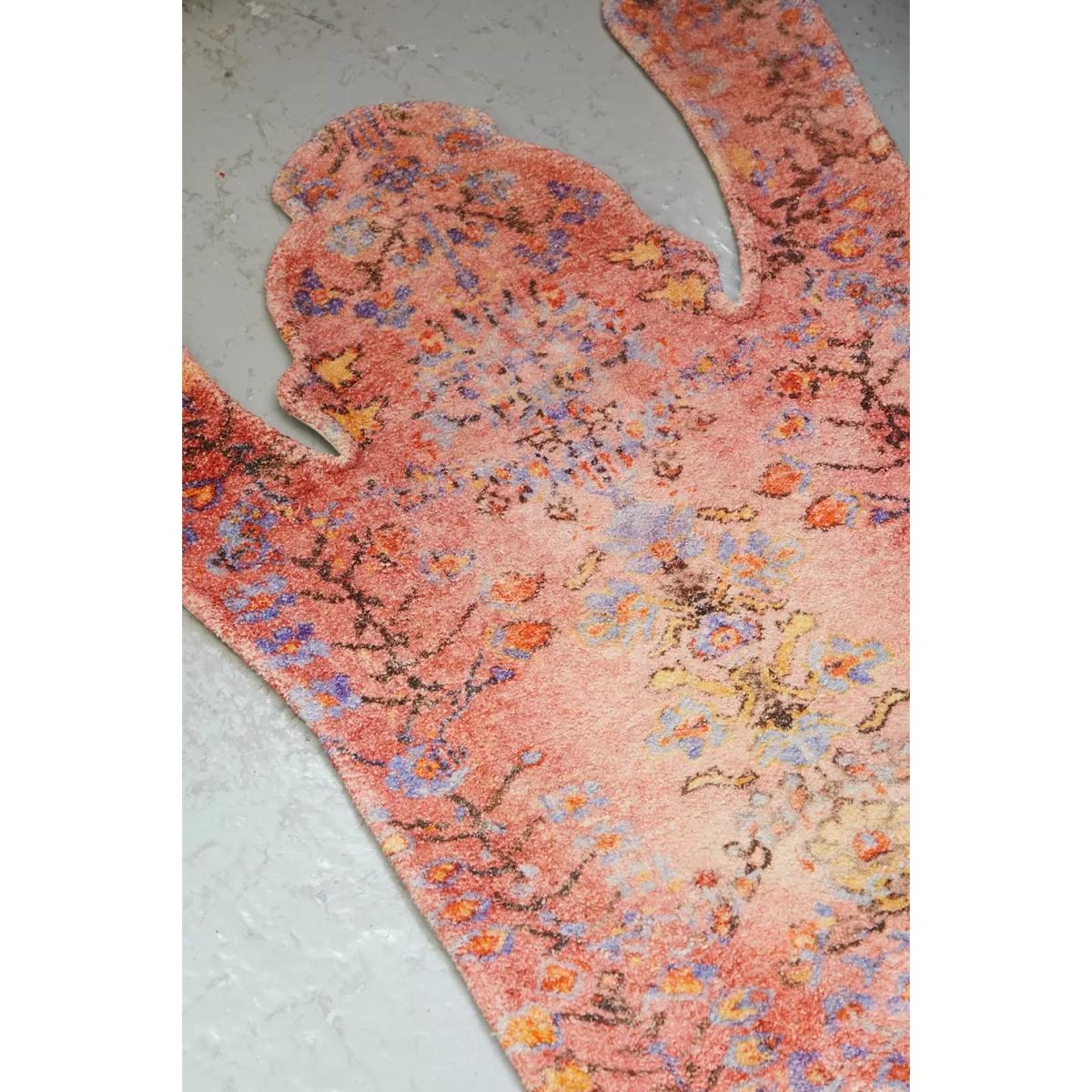 Tammas Tiger Rug - Pink 55cm x 105cm at Urban Outfitters – image 3