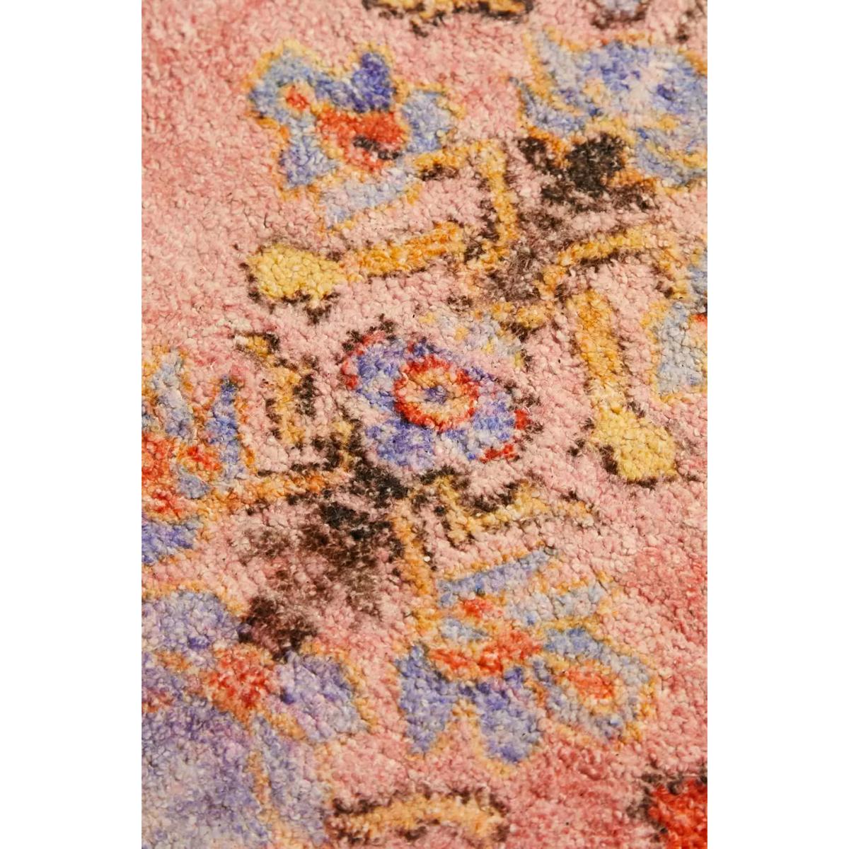 Tammas Tiger Rug - Pink 55cm x 105cm at Urban Outfitters – image 4
