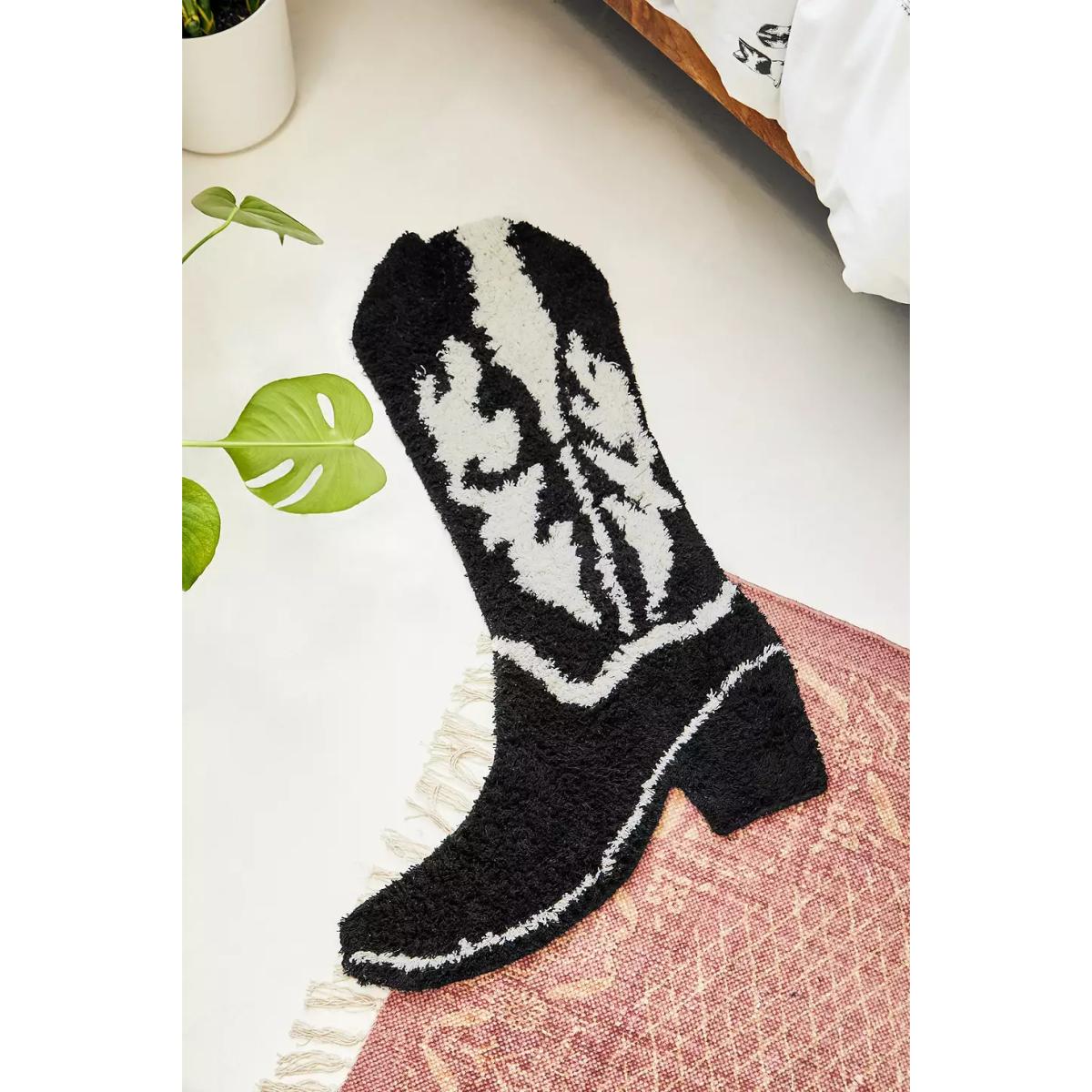 Black & White Cowboy Boot Rug - Black/White ALL at Urban Outfitters – image 2