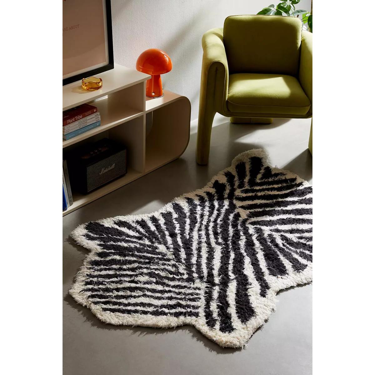 Urban Outfitters Zebra Rug - Black/White 183cm x 122cm – image 2