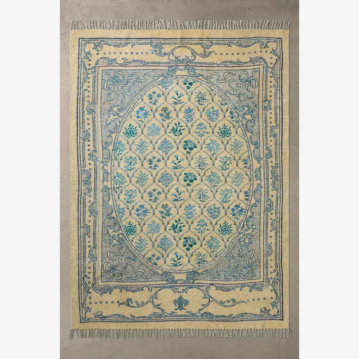 Ada Floral 5x7 Rug - Blue at Urban Outfitters – image 1