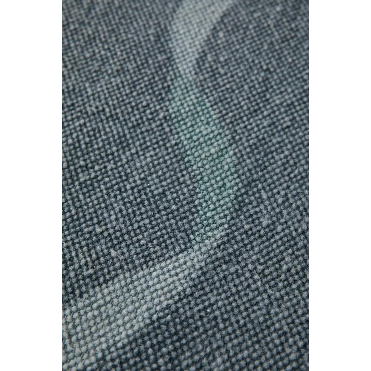 Pine Lacey Bow 5x7 Rug - Dark Grey at Urban Outfitters – image 3