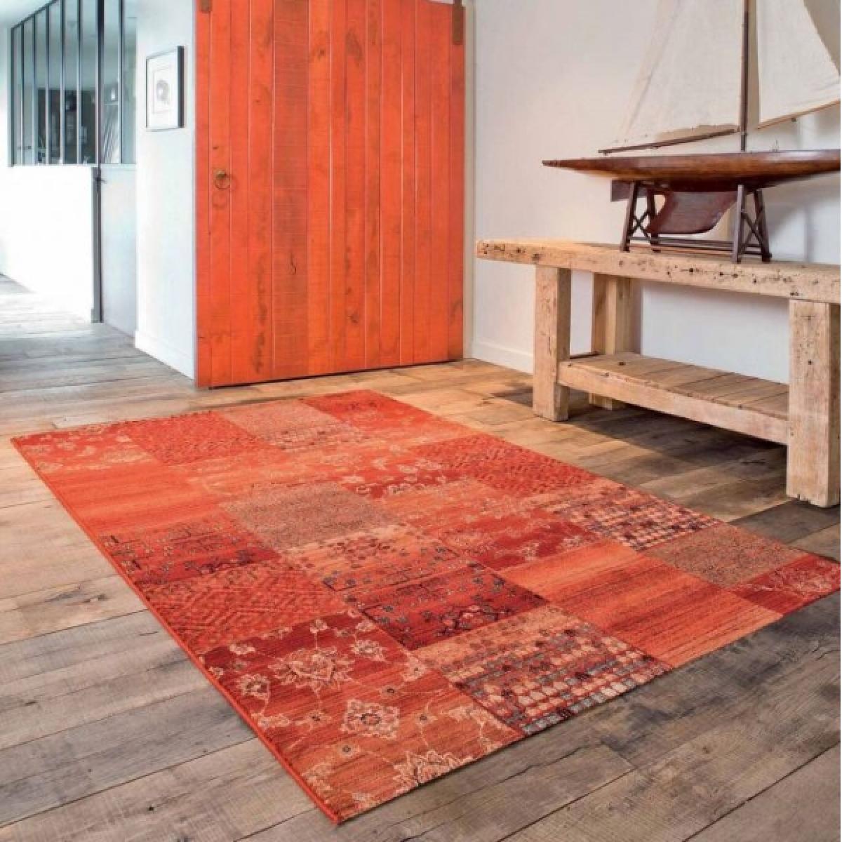 Kashqai Patchwork Patterned Red Rug 200cm x 300cm – image 1