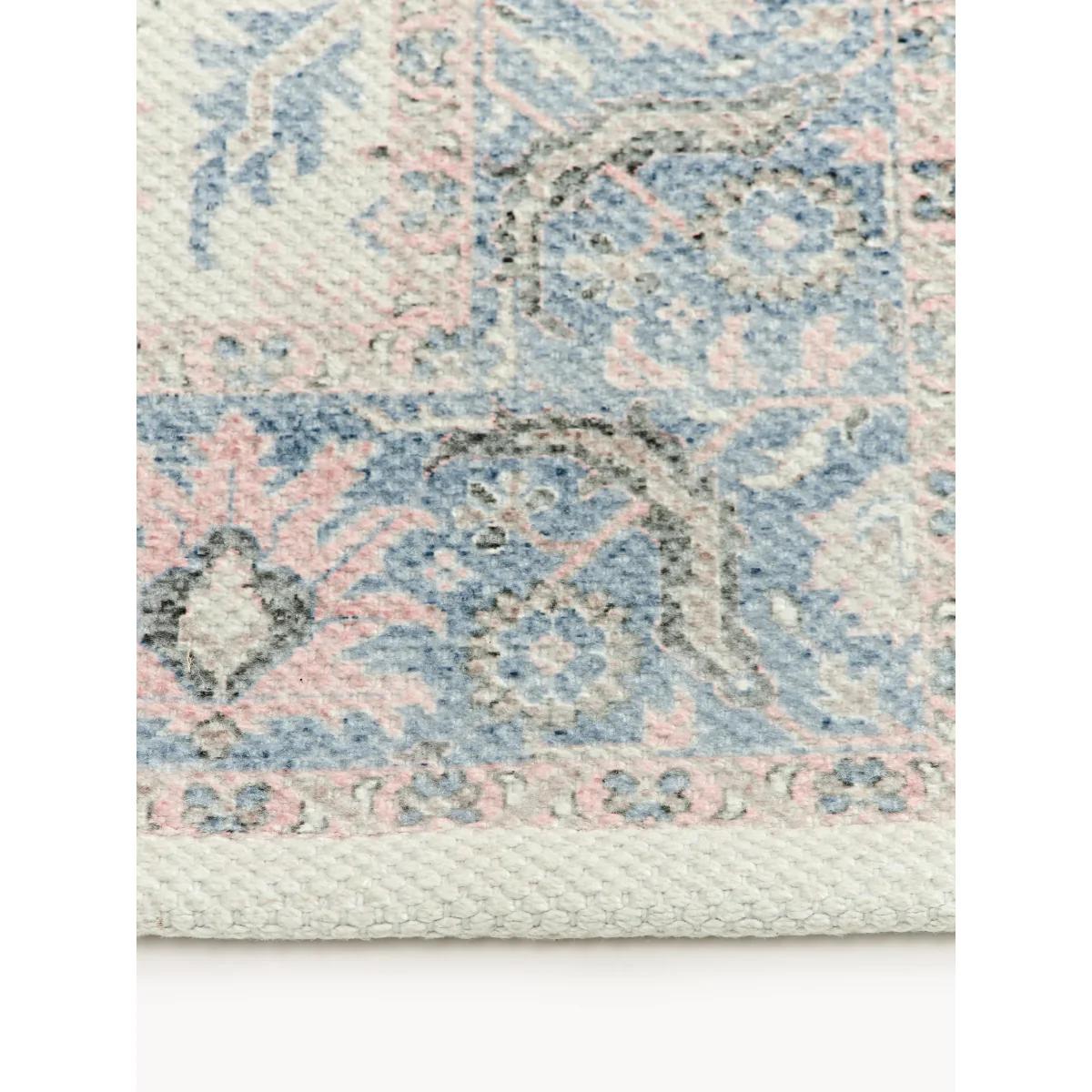 Hand-Woven Indoor & Outdoor Rug Leonato with Vintage Pattern – image 2