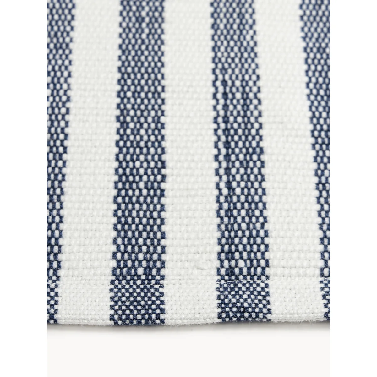 Hand-Woven Indoor & Outdoor Rug Lyla – image 3