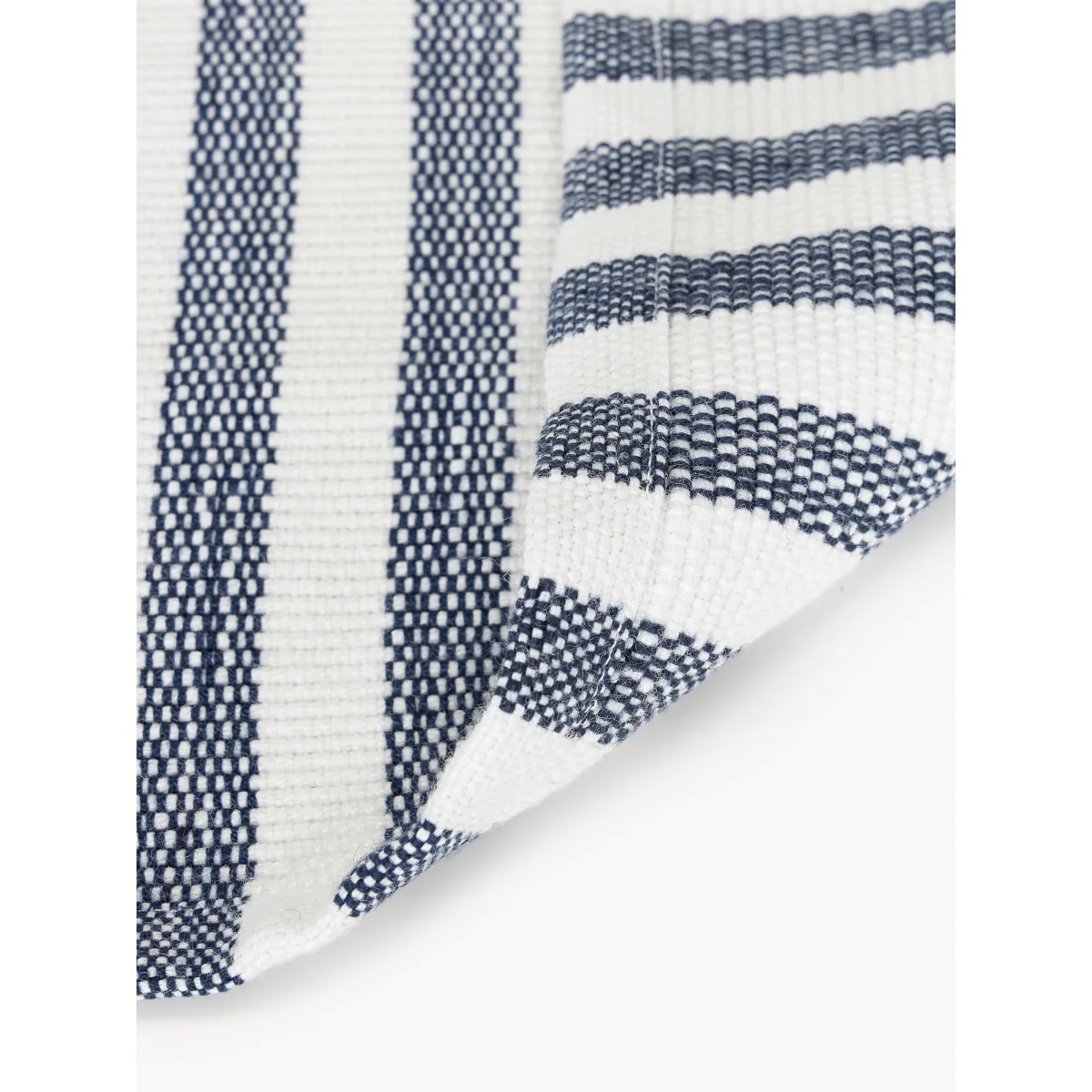 Hand-Woven Indoor & Outdoor Rug Lyla – image 5