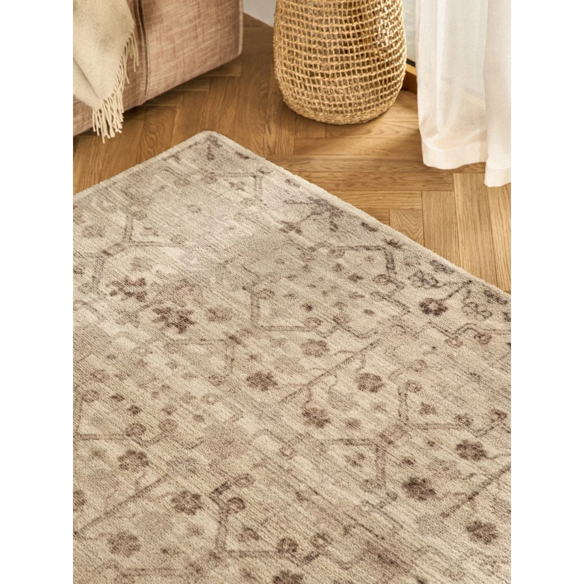 Hand-Woven Low-Pile Rug Rosalie with Ornaments – image 7
