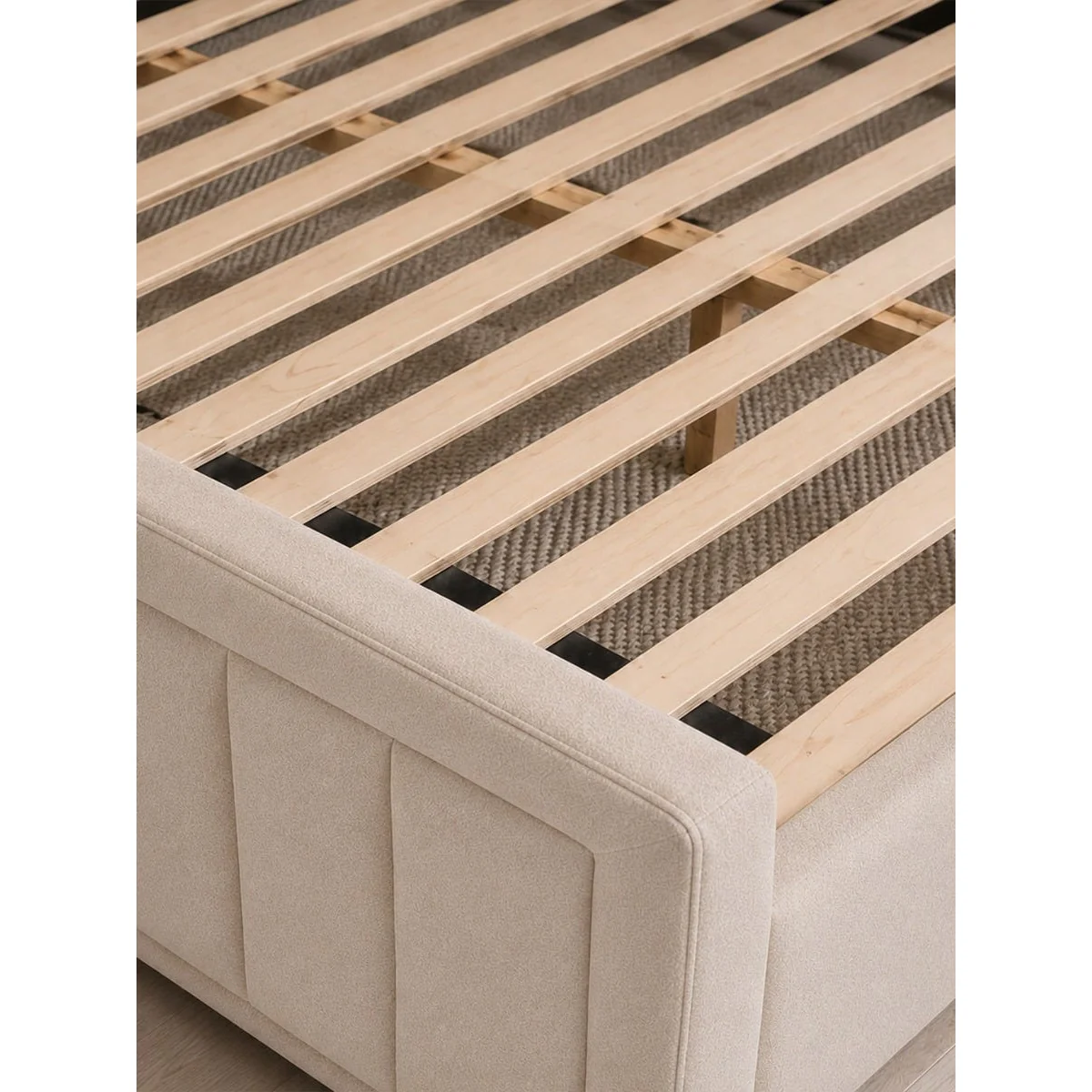 Odin Cream Velvet Bed - King – image 4