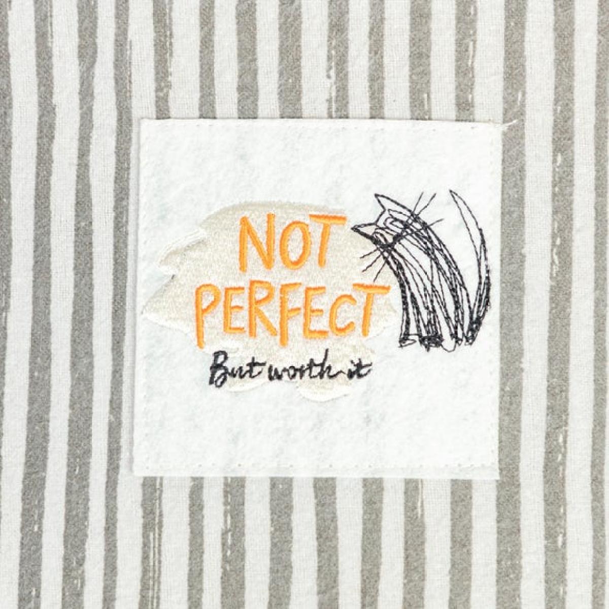Battersea Snuggly Striped Cat Cosy Bed – image 2