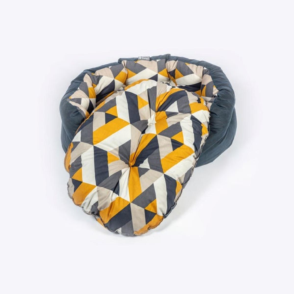 Danish Design Retreat Eco Wellness Geometric Dog Bed – image 2