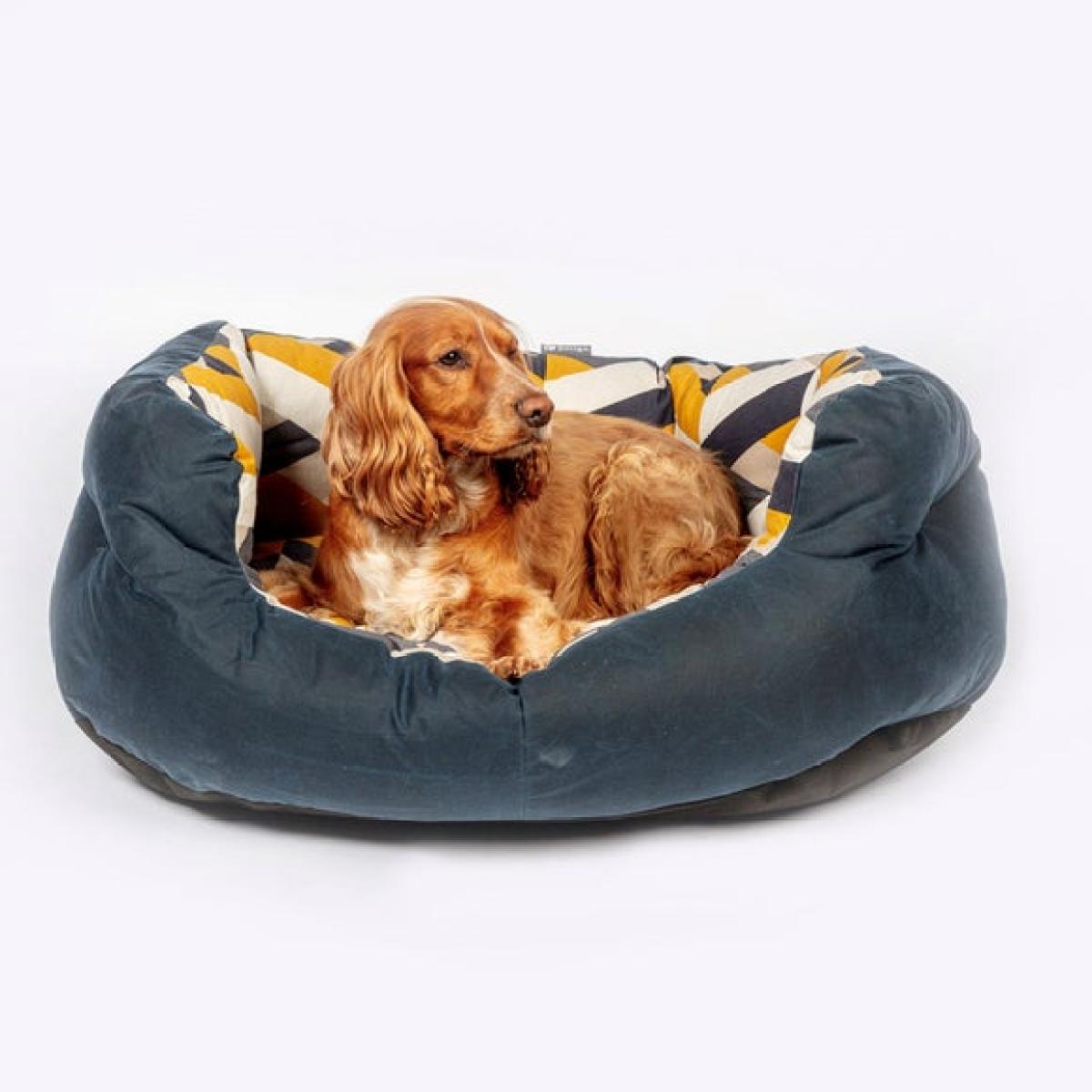 Danish Design Retreat Eco Wellness Geometric Dog Bed – image 3