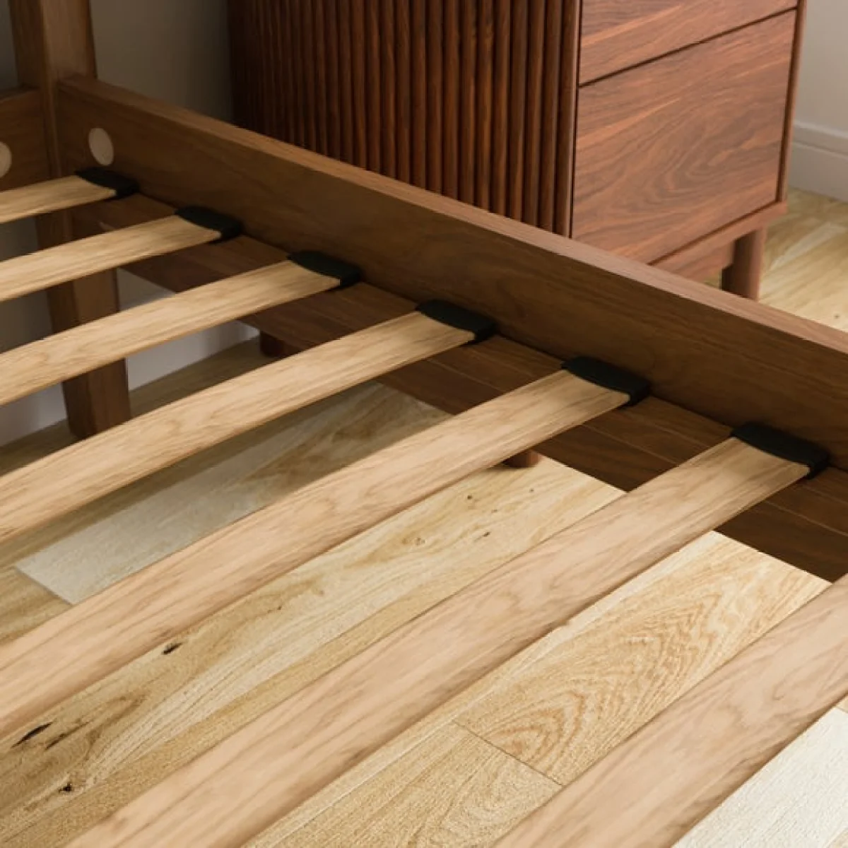 Darla Velvet Bed – image 4